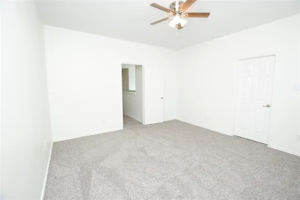 $2,050 | 3212 Victorian Manor Lane, Houston, TX 77047