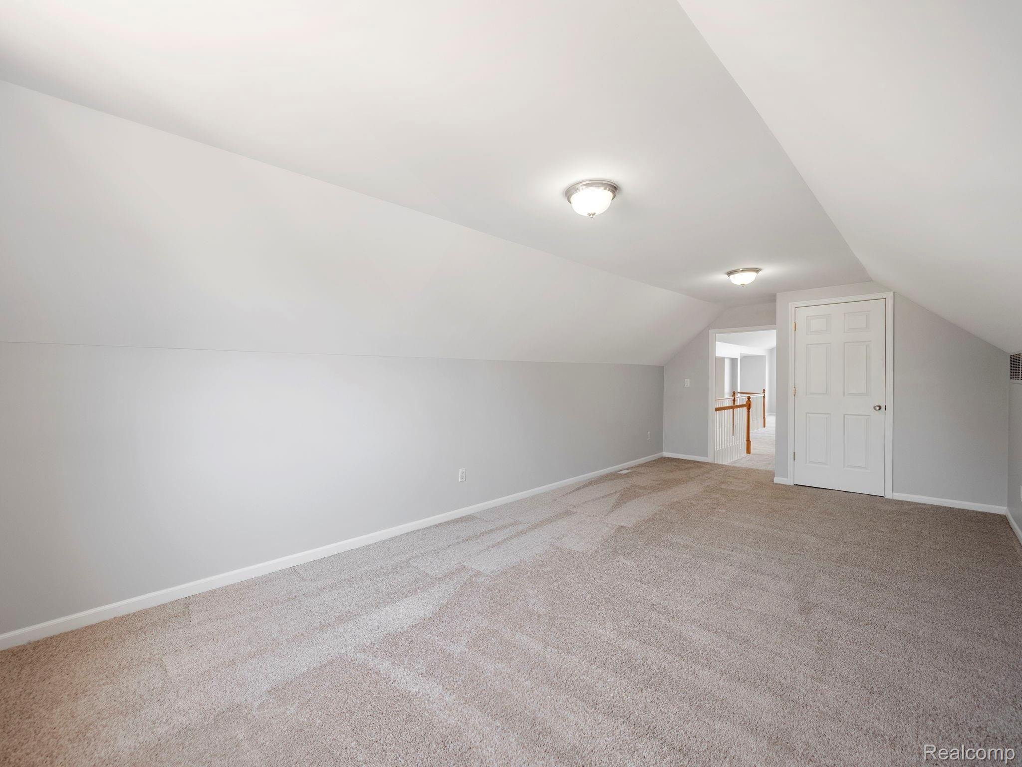 1821 Union Lake Road Commerce Township, MI 48382 - Photo 19 of 25 P2433337.jpg
