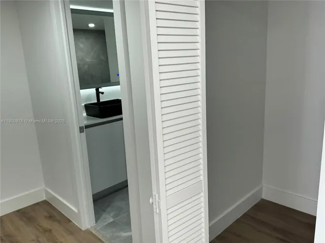 a close view of sink