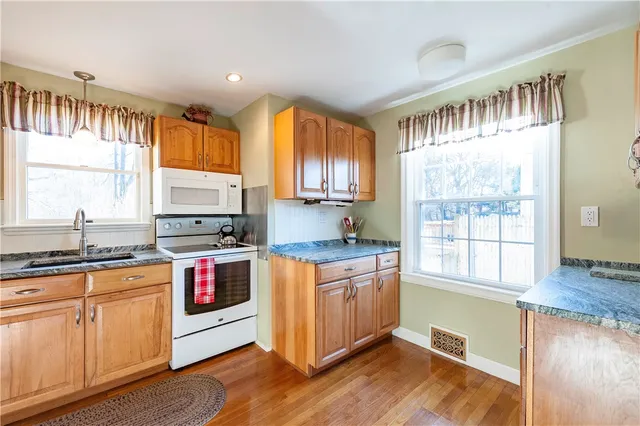 $499,900 | 77 Pinecrest Drive, Pawtucket, RI 02861