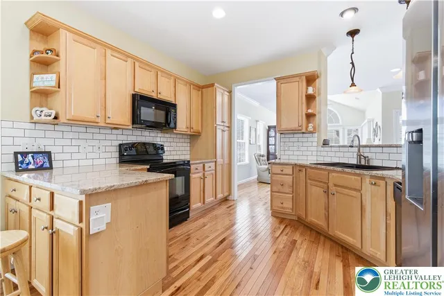 $485,000 | 18 Devonshire Drive, Easton, PA 18045