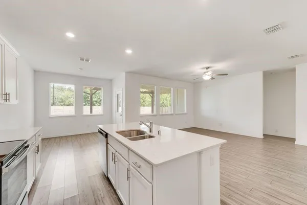 $1,995 | 728 Alden Drive, Princeton, TX 75407