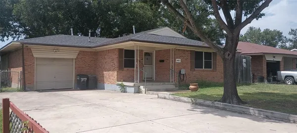$1,950 | 1817 Belmont Street, Mesquite, TX 75149