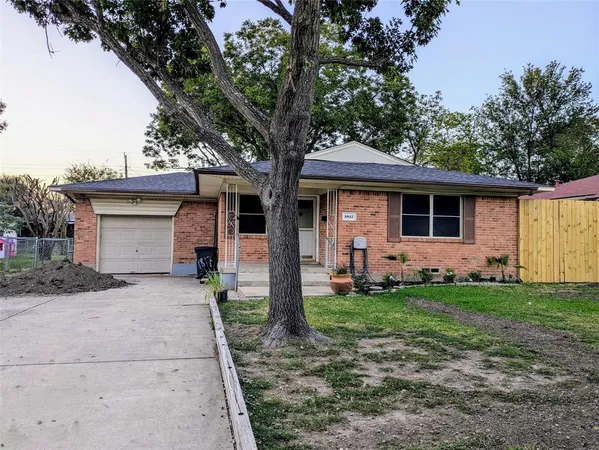 $1,950 | 1817 Belmont Street, Mesquite, TX 75149