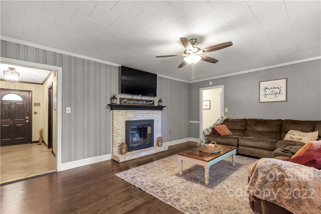 205 Azalea Road Lancaster, SC 29720 - Photo 3 of 22 Gallery Image 3