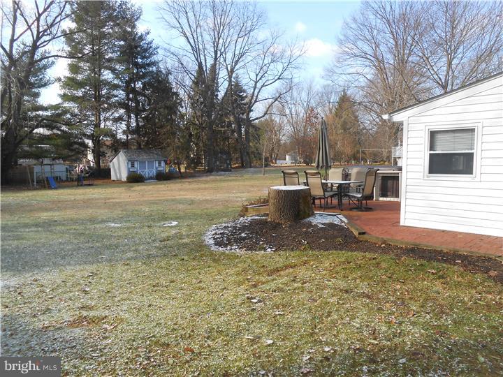 28 Harriet Road Churchville, PA 18966 - Photo 3 of 22 Gallery Image 3