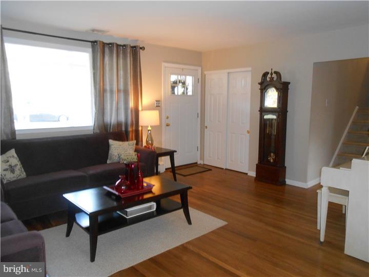 28 Harriet Road Churchville, PA 18966 - Photo 4 of 22 Gallery Image 4