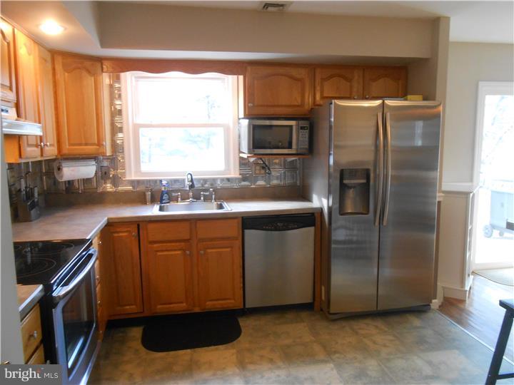 28 Harriet Road Churchville, PA 18966 - Photo 7 of 22 Gallery Image 7