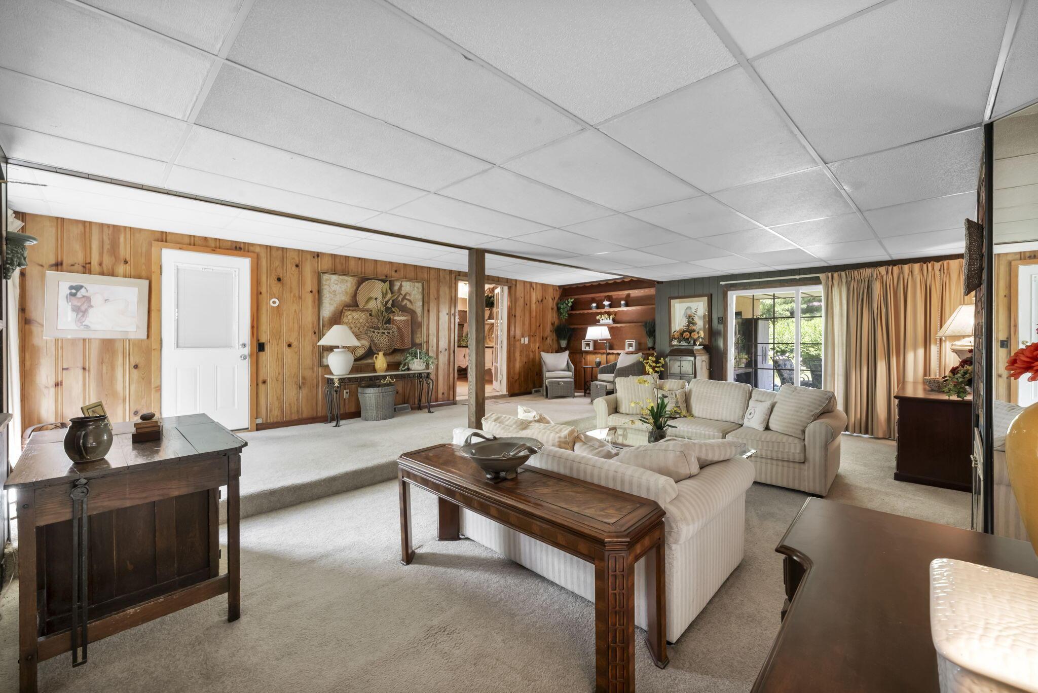 181 Marilla Road Columbus, OH 43207 - Photo 15 of 45 16-web-or-mls-181 Marilla Rd_24