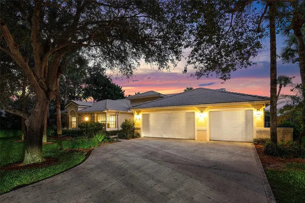 $1,225,000 | 2855 Hampton Circle East, Delray Beach, FL 33445