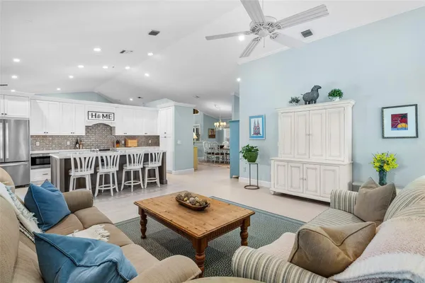 $1,225,000 | 2855 Hampton Circle East, Delray Beach, FL 33445