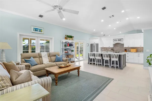 $1,225,000 | 2855 Hampton Circle East, Delray Beach, FL 33445
