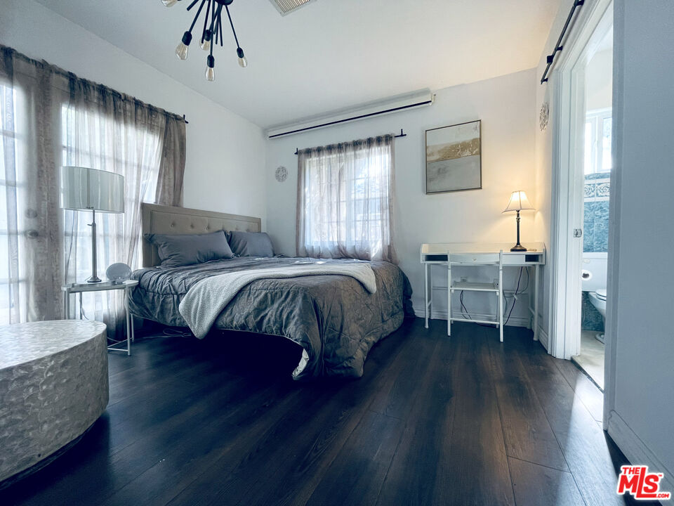 1500 Midvale Avenue Los Angeles, CA 90024 - Photo 6 of 16