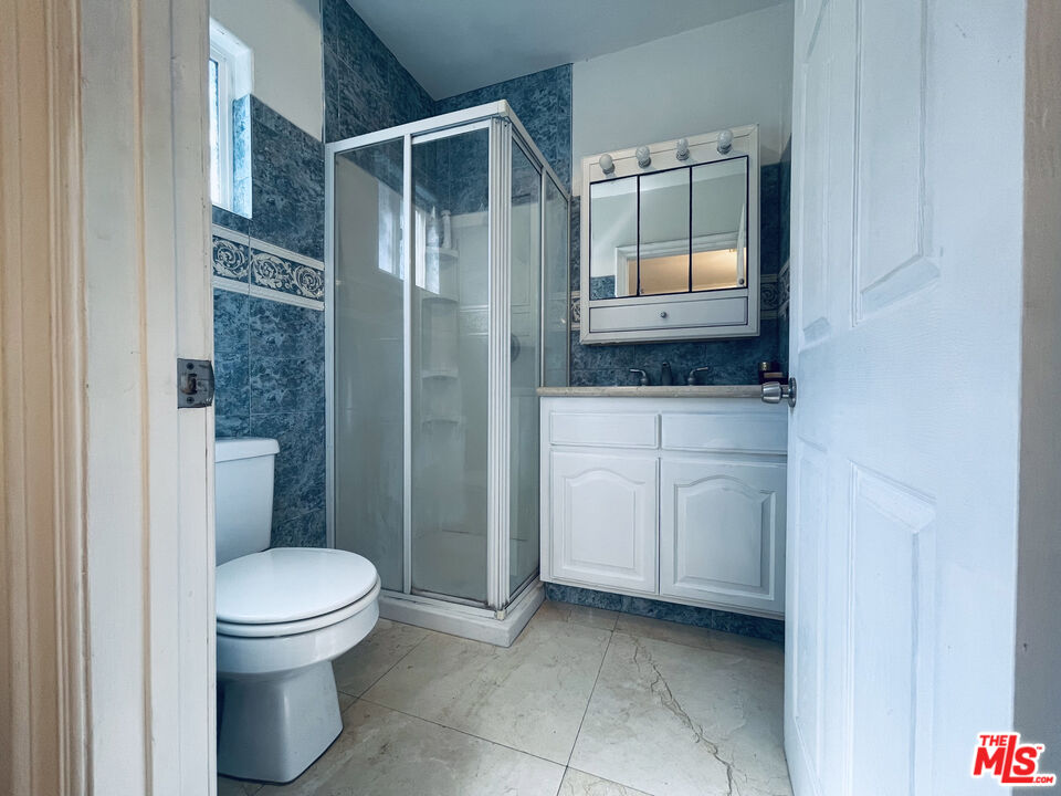 1500 Midvale Avenue Los Angeles, CA 90024 - Photo 8 of 16