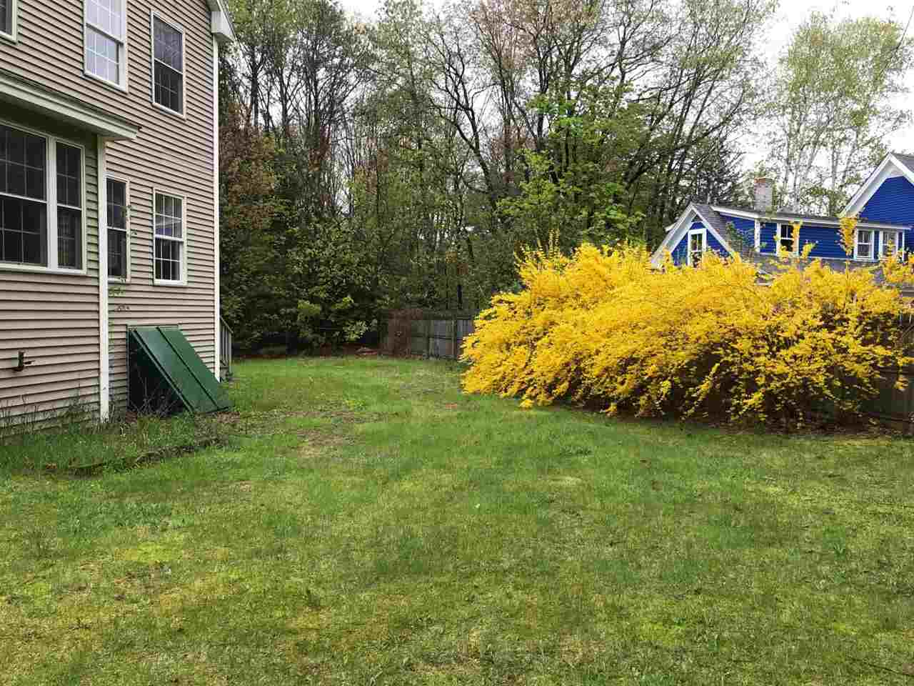 8 Morrills Court, Unit B Rochester, NH 03867 - Photo 3 of 19