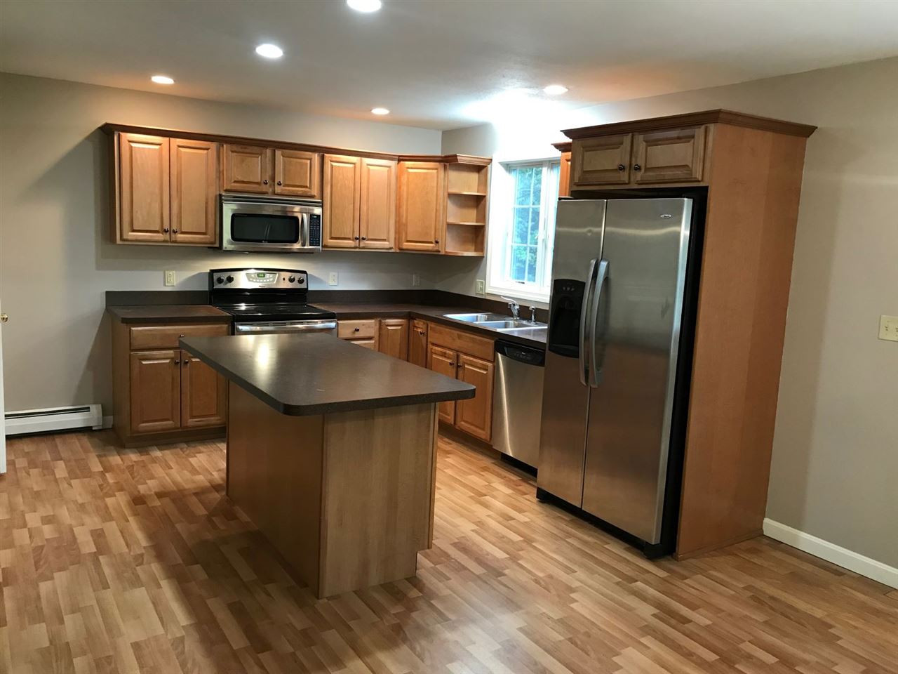 8 Morrills Court, Unit B Rochester, NH 03867 - Photo 6 of 19