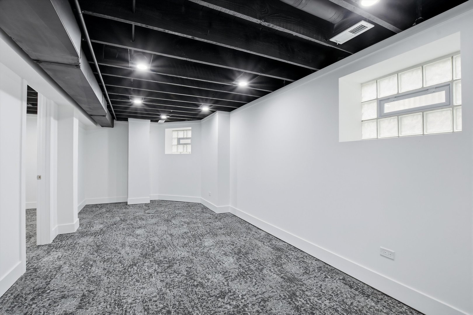 9953 South Prospect Avenue Chicago, IL 60643 - Photo 29 of 35 a view of an empty room