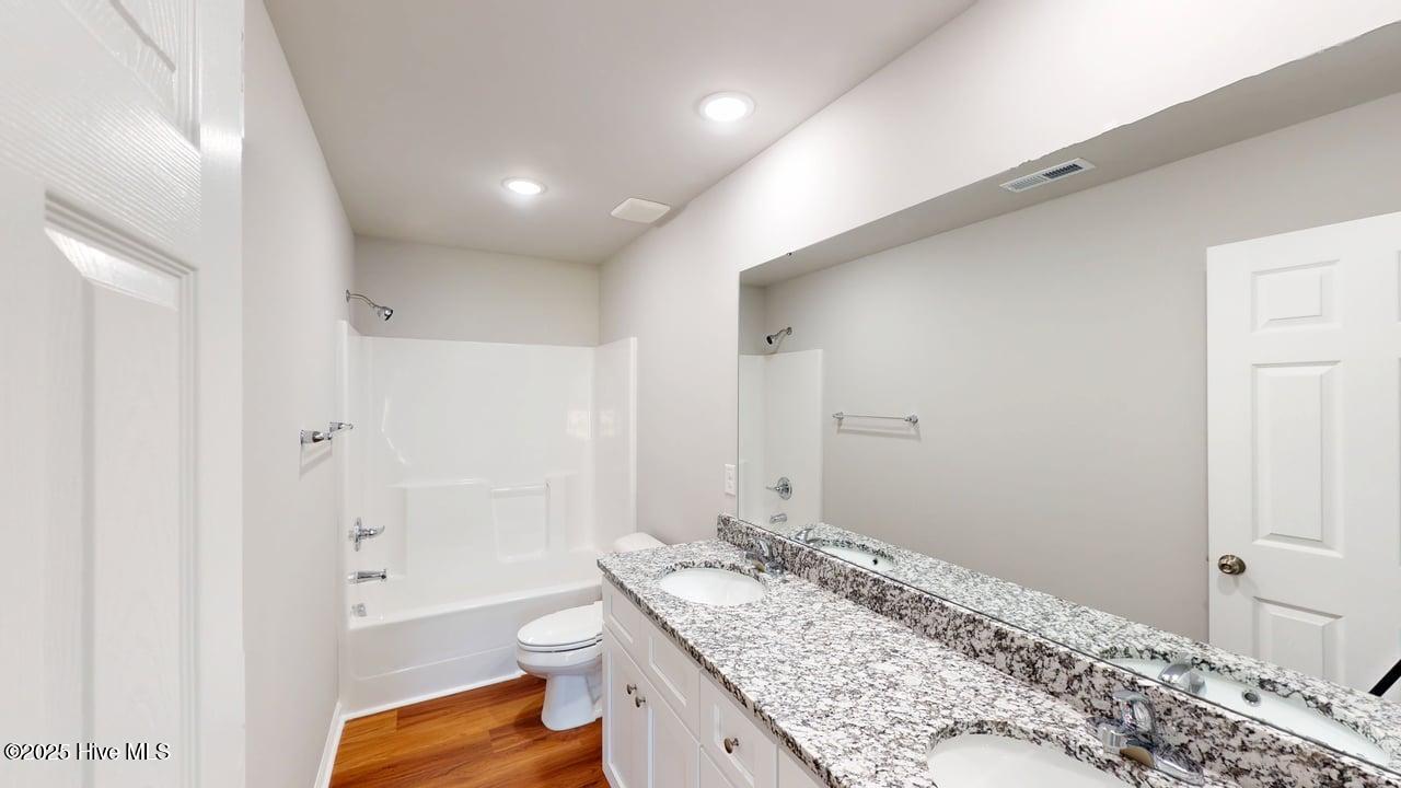 1391 Pinkney Road Pikeville, NC 27863 - Photo 24 of 29 Master Bathroom