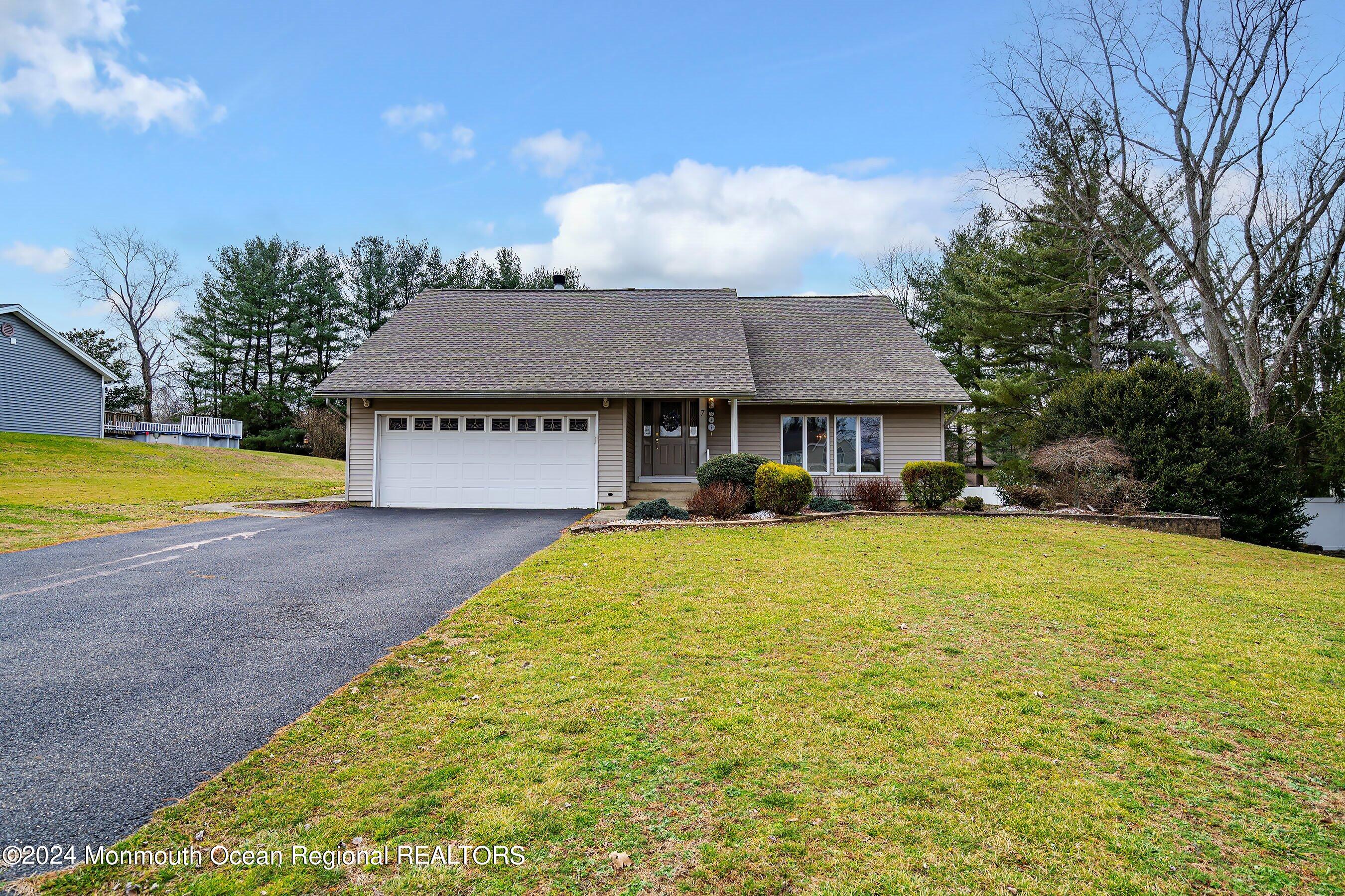 7 Valley Road Manalapan, NJ 07726 - Photo 2 of 35 01-Front 1