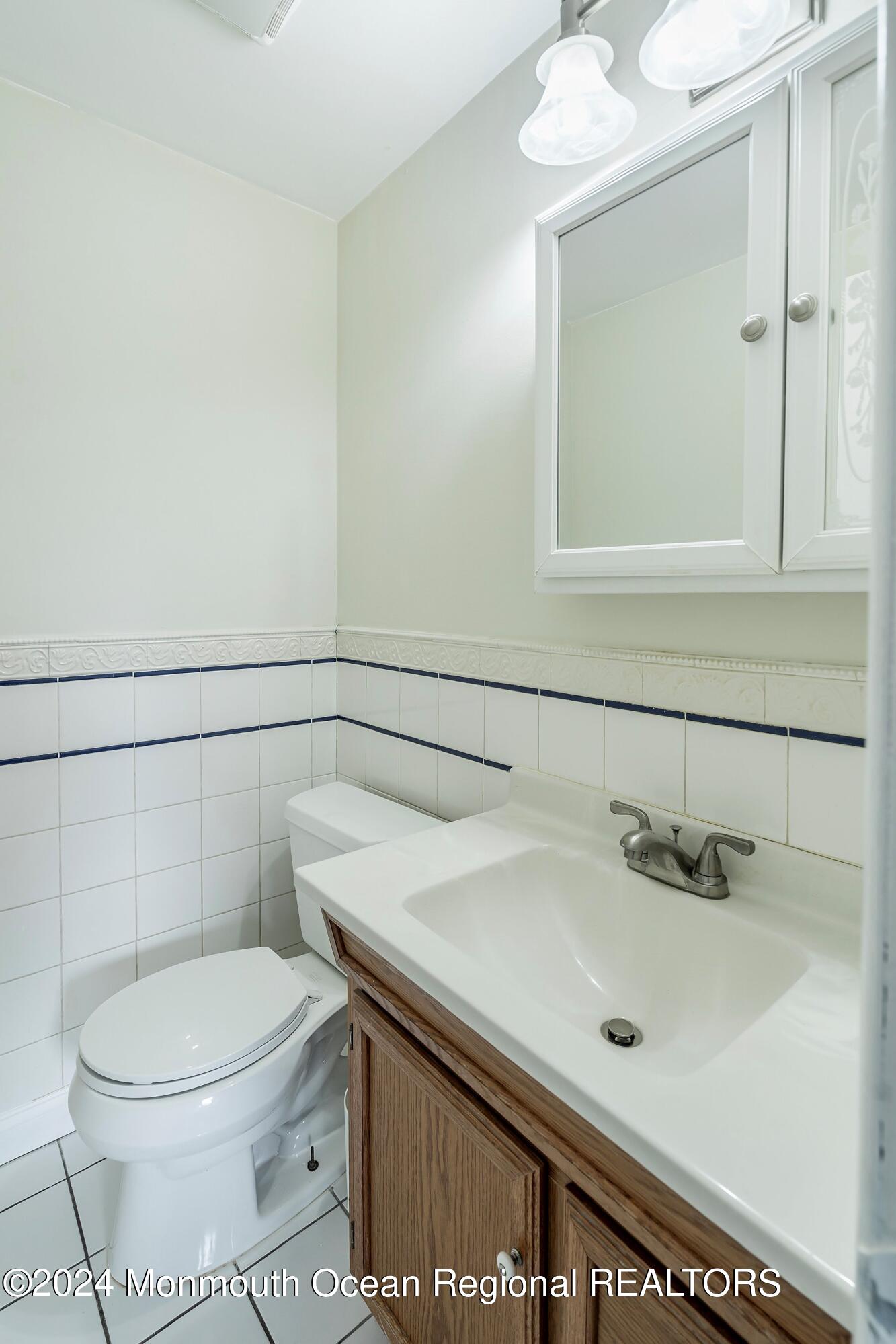 7 Valley Road Manalapan, NJ 07726 - Photo 28 of 35 32-Bath 1