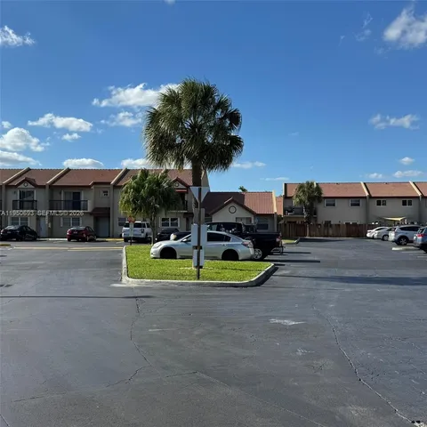 $2,800 | 6255 Southwest 129th Place, Unit 2205, Miami, FL 33183