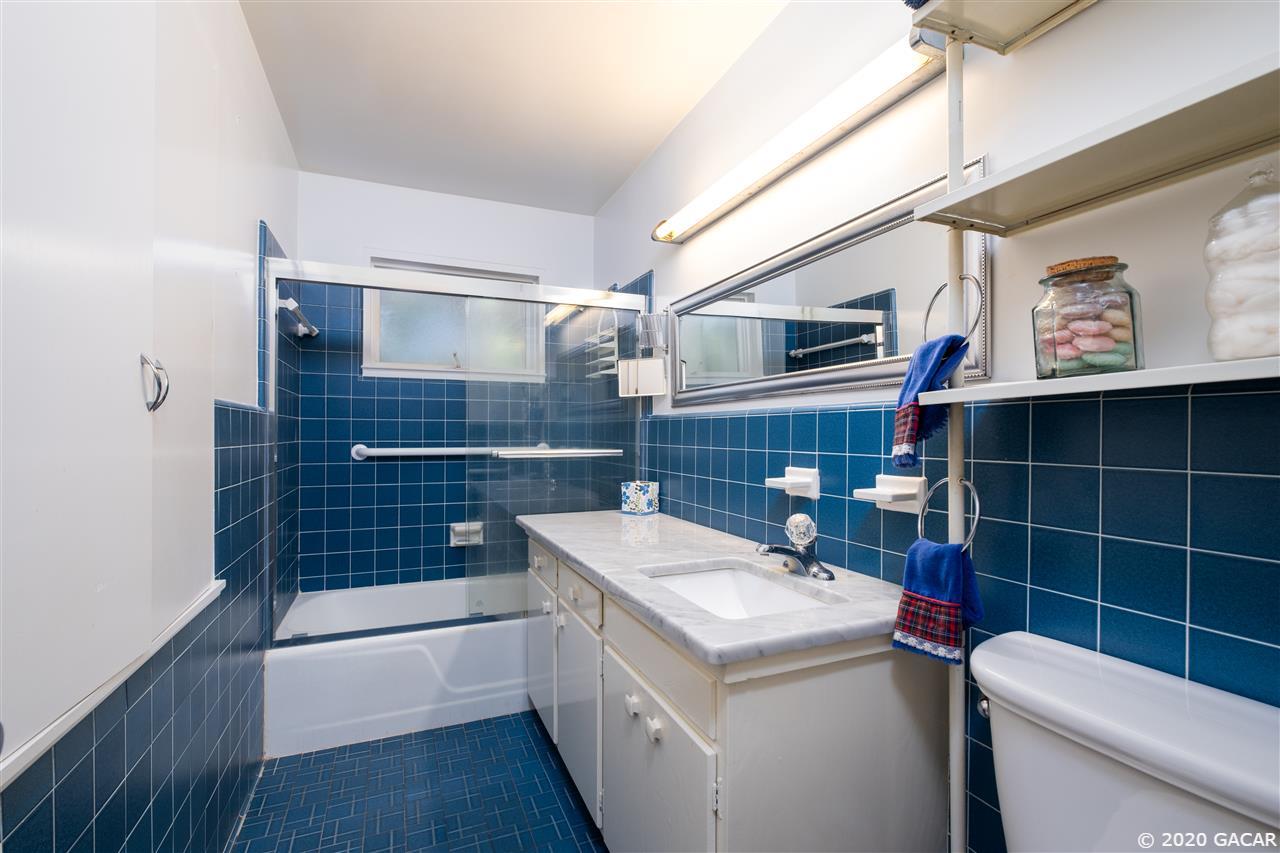 1706 Northwest 11th Road Gainesville, FL 32605 - Photo 13 of 28 Gallery Image 13