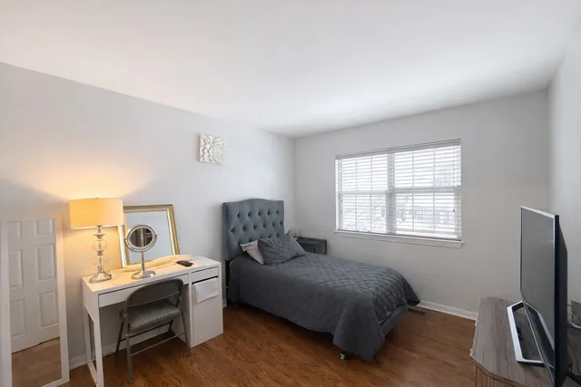 $475,000 | 1280 Clover Lane, Hoffman Estates, IL 60192