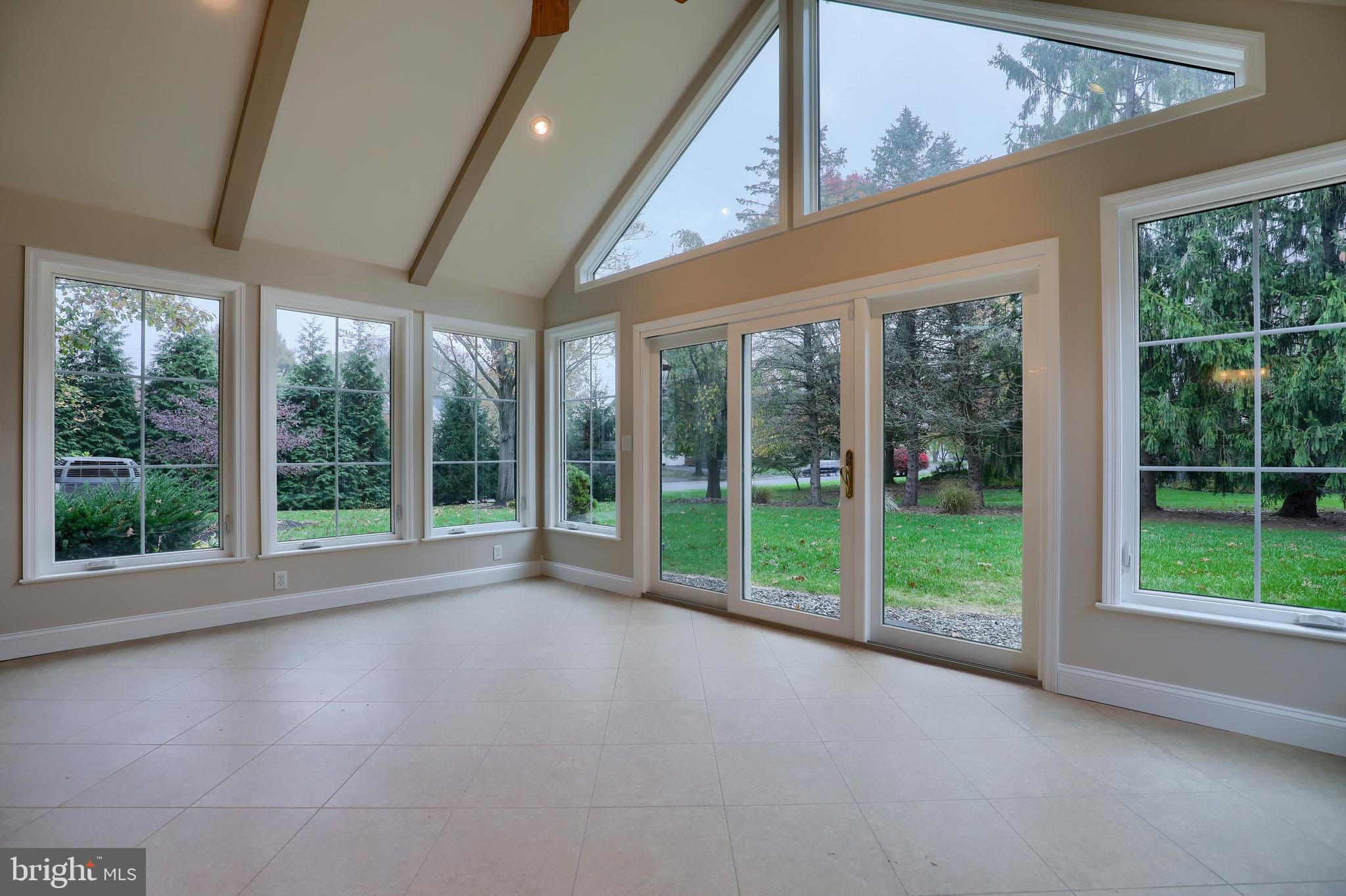 453 Wetherburn Drive Lancaster, PA 17601 - Photo 13 of 35