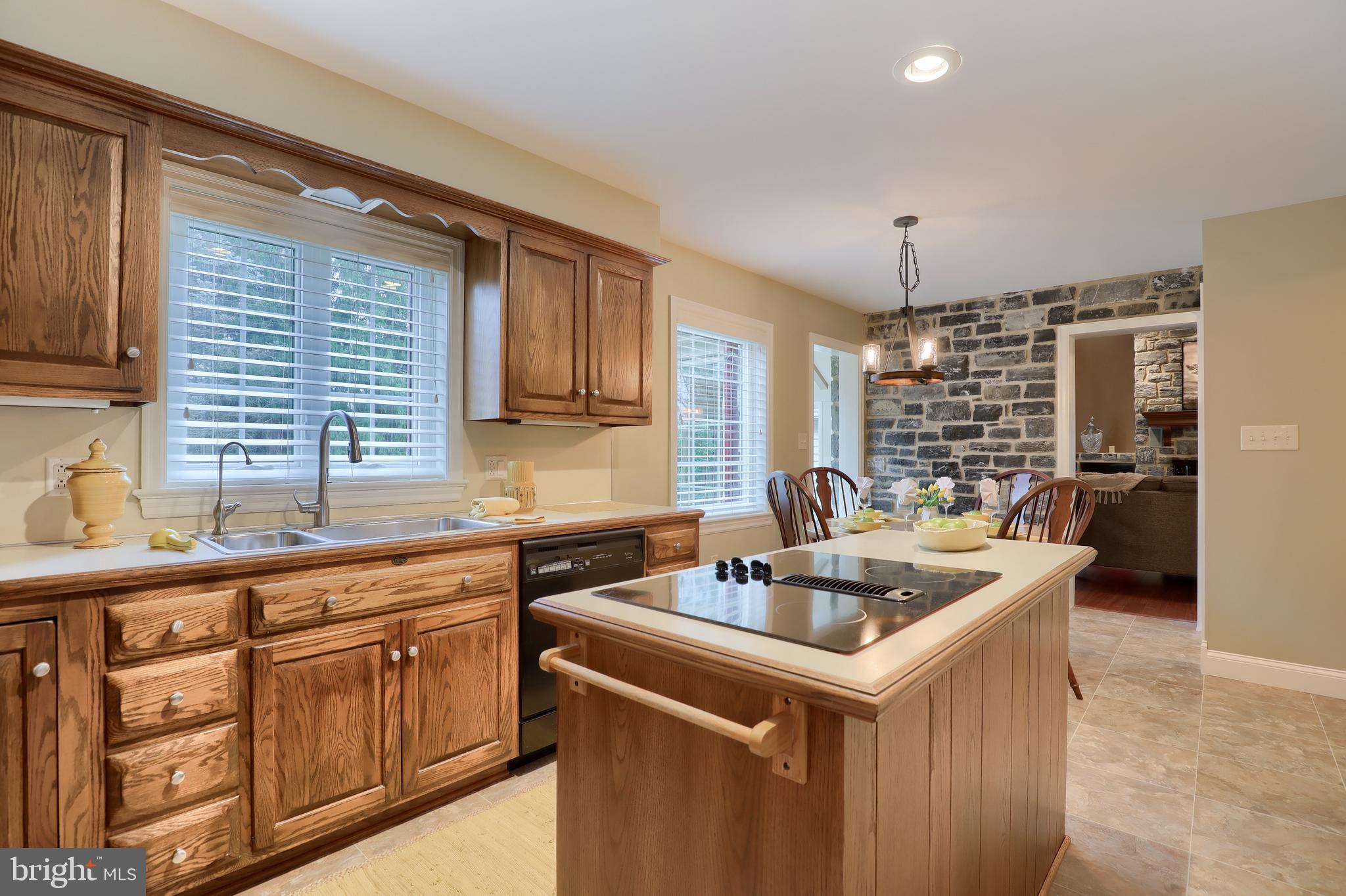 453 Wetherburn Drive Lancaster, PA 17601 - Photo 9 of 35