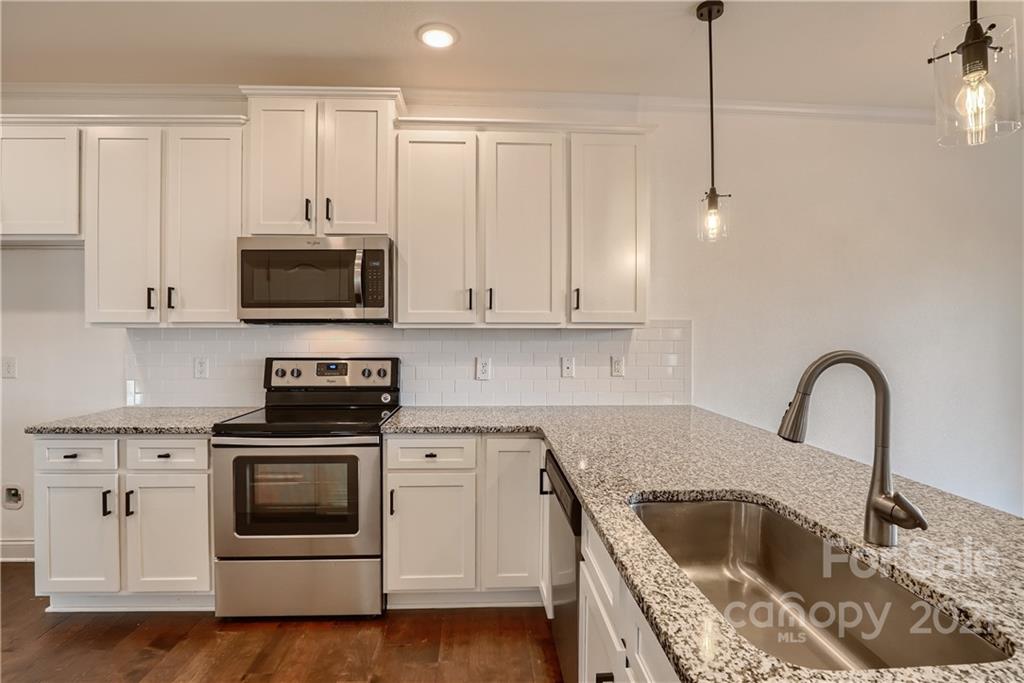 1052 Pecan Ridge Road Fort Mill, SC 29715 - Photo 11 of 32 Gallery Image 11