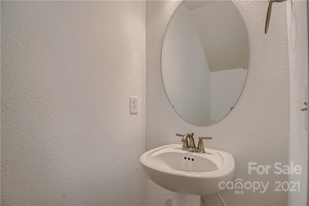 1052 Pecan Ridge Road Fort Mill, SC 29715 - Photo 13 of 32 Gallery Image 13