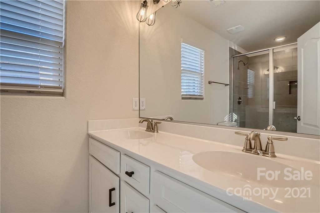 1052 Pecan Ridge Road Fort Mill, SC 29715 - Photo 19 of 32 Gallery Image 19