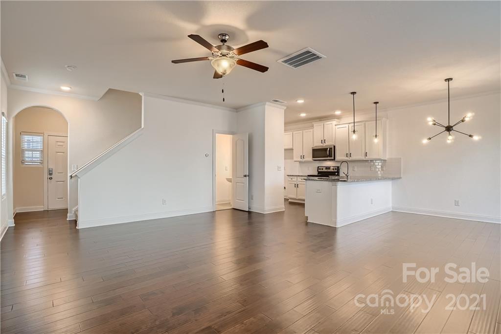 1052 Pecan Ridge Road Fort Mill, SC 29715 - Photo 6 of 32 Gallery Image 6
