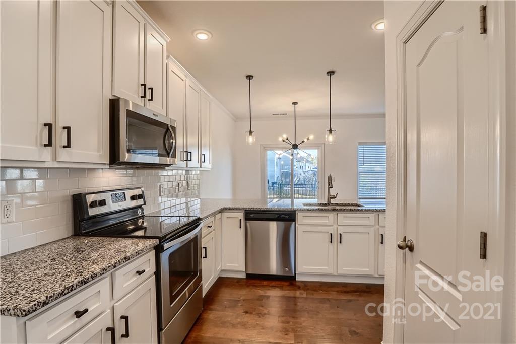 1052 Pecan Ridge Road Fort Mill, SC 29715 - Photo 10 of 32 Gallery Image 10