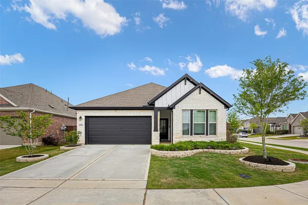 $379,999 | 10306 Hay Meadow Drive, Manvel, TX 77578
