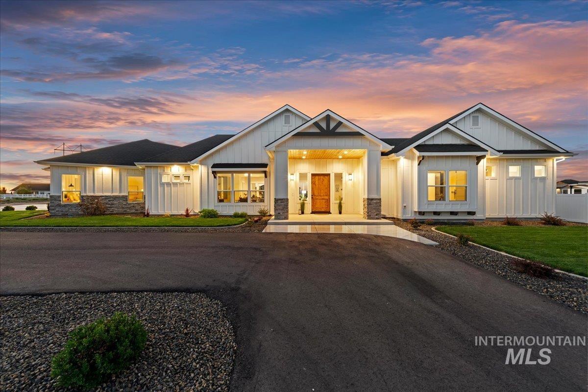 16876 Spring Meadow Drive Caldwell, ID 83607 - Photo 1 of 49