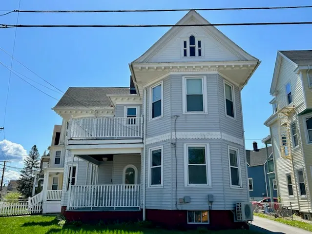 $1,875 | 378 Park Place, Unit 1, Woonsocket, RI 02895