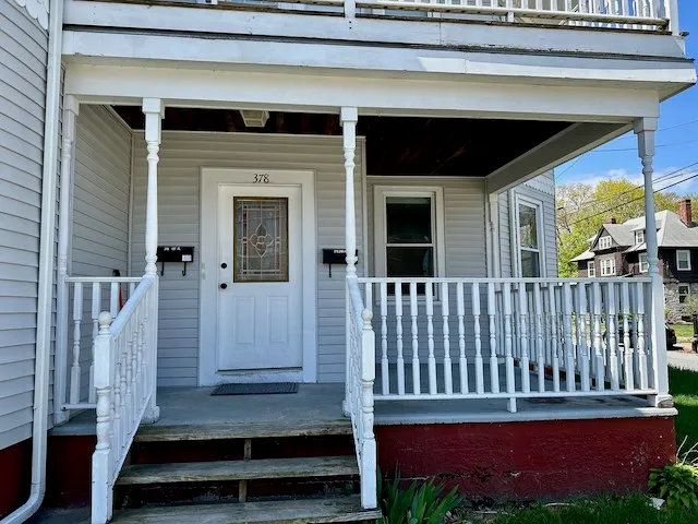 $1,875 | 378 Park Place, Unit 1, Woonsocket, RI 02895
