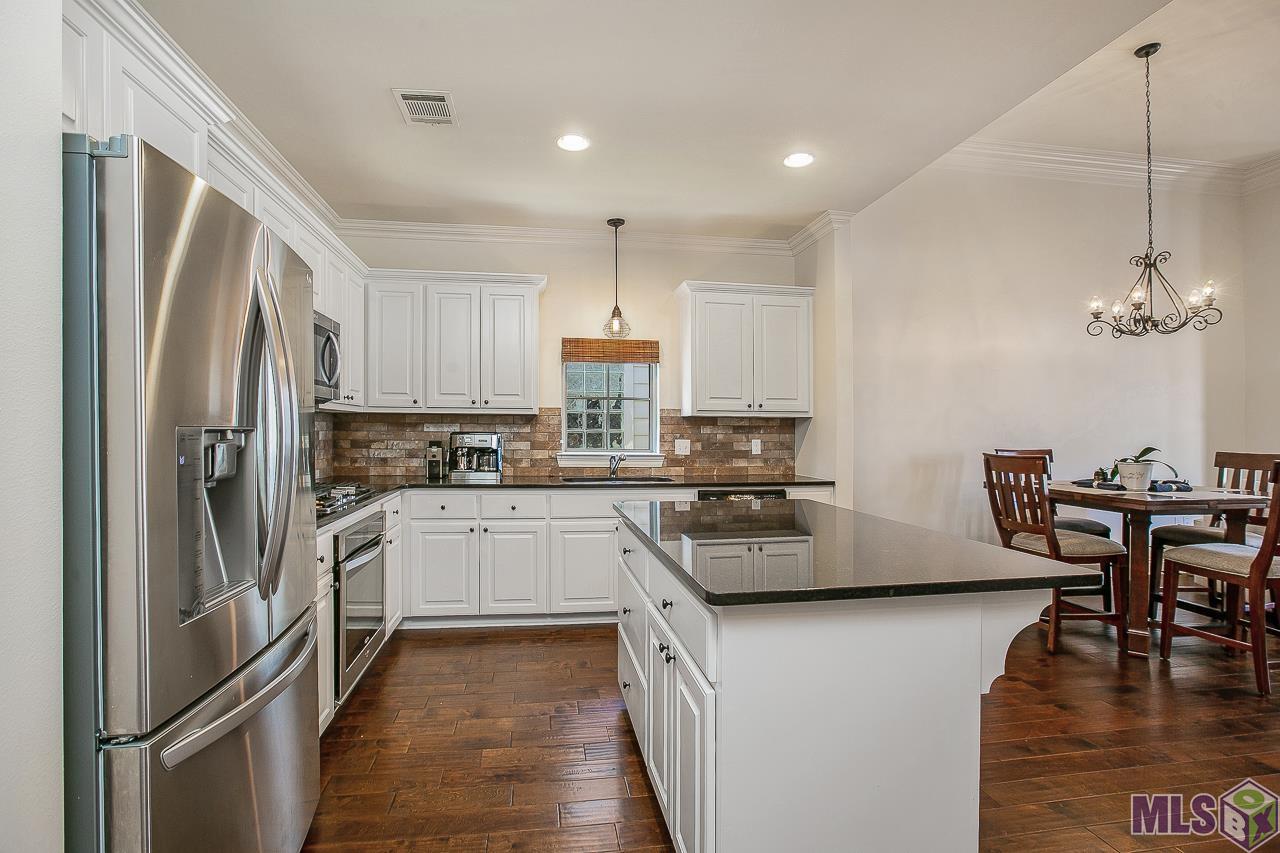 3151 Cypress View Lane Baton Rouge, LA 70810 - Photo 3 of 25 Gallery Image 3