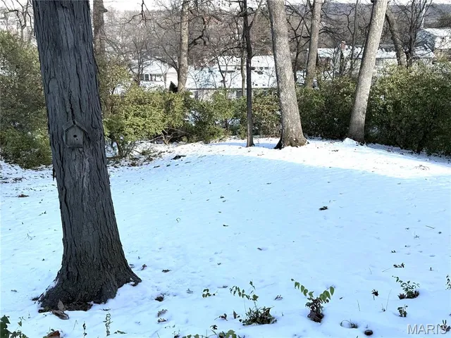 $410,000 | 1018 Julianna Drive, Ballwin, MO 63011