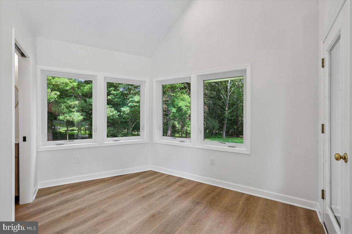 14811 Springfield Road Germantown, MD 20874 - Photo 49 of 116 entry from garage
