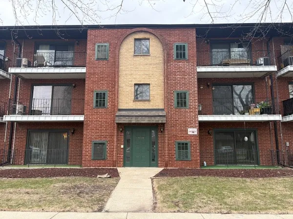 $220,000 | 7006 West 98th Street, Unit 1B, Chicago Ridge, IL 60415