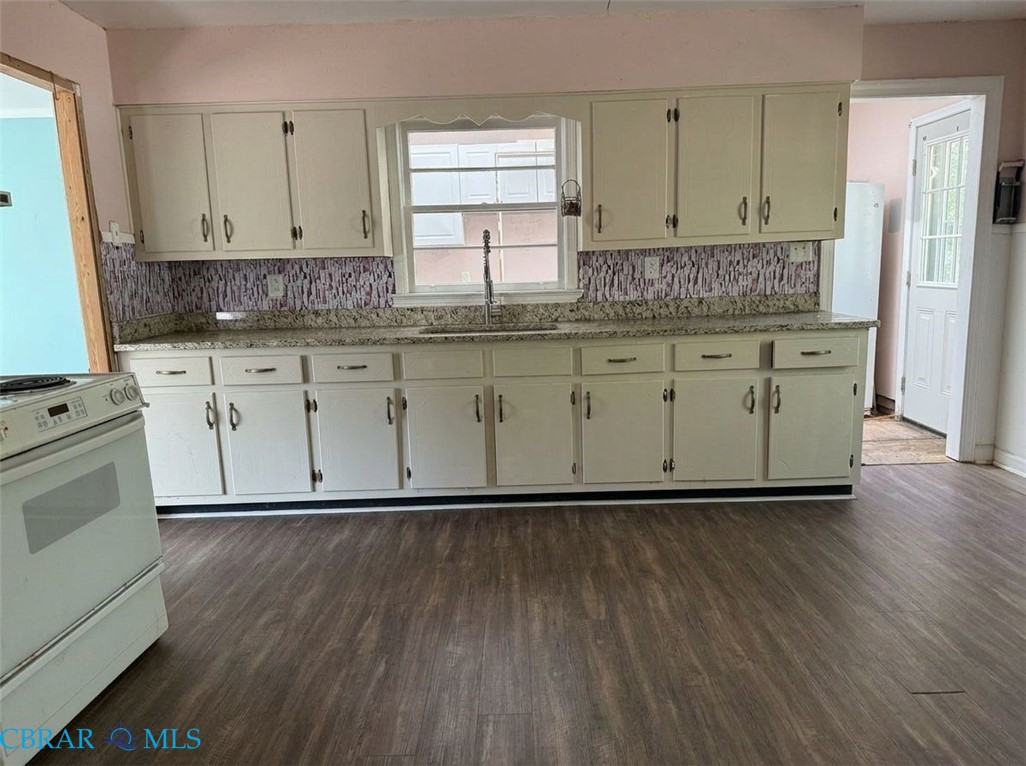 20310 Ivor Road Courtland, VA 23837 - Photo 6 of 39