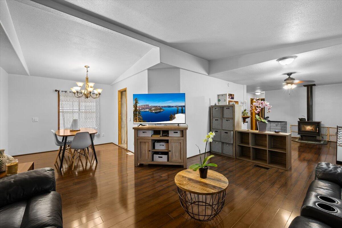 6850 Downing Road, Unit SPC 44 Central Point, OR 97502 - Photo 10 of 23 10-CI_9932