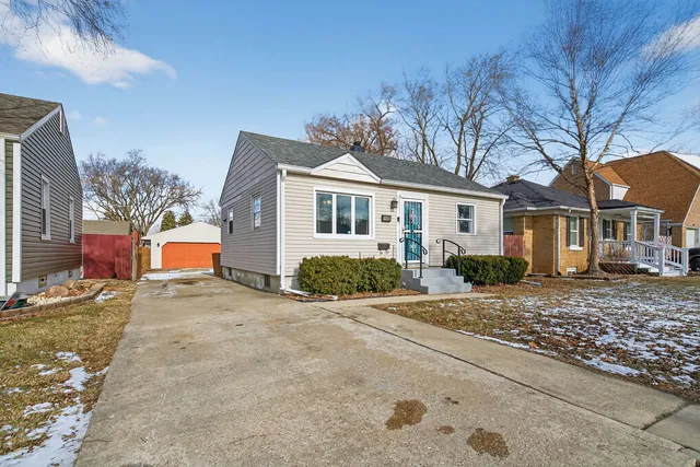$235,000 | 1225 Clara Avenue, Joliet, IL 60435