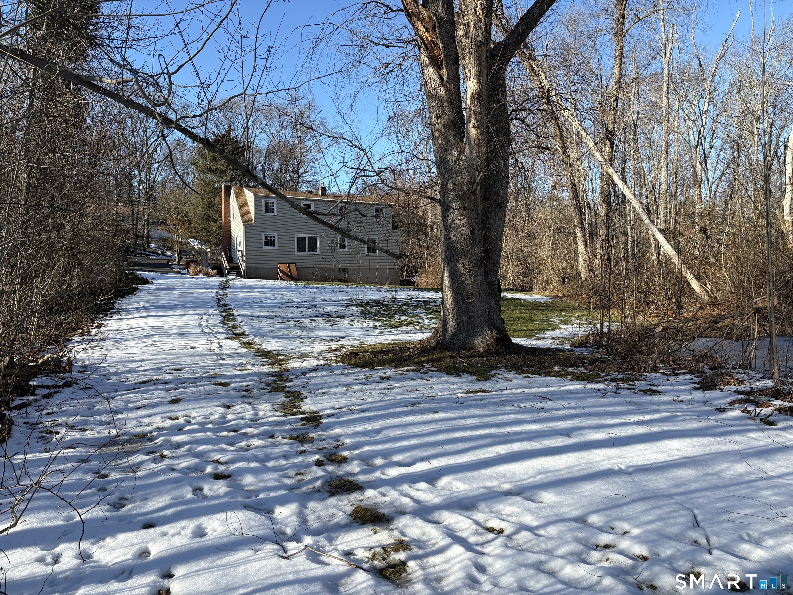 100 North Airline Road Wallingford, CT 06492 - Photo 37 of 40 There is a huge, private back yard on this 1.18 lot.