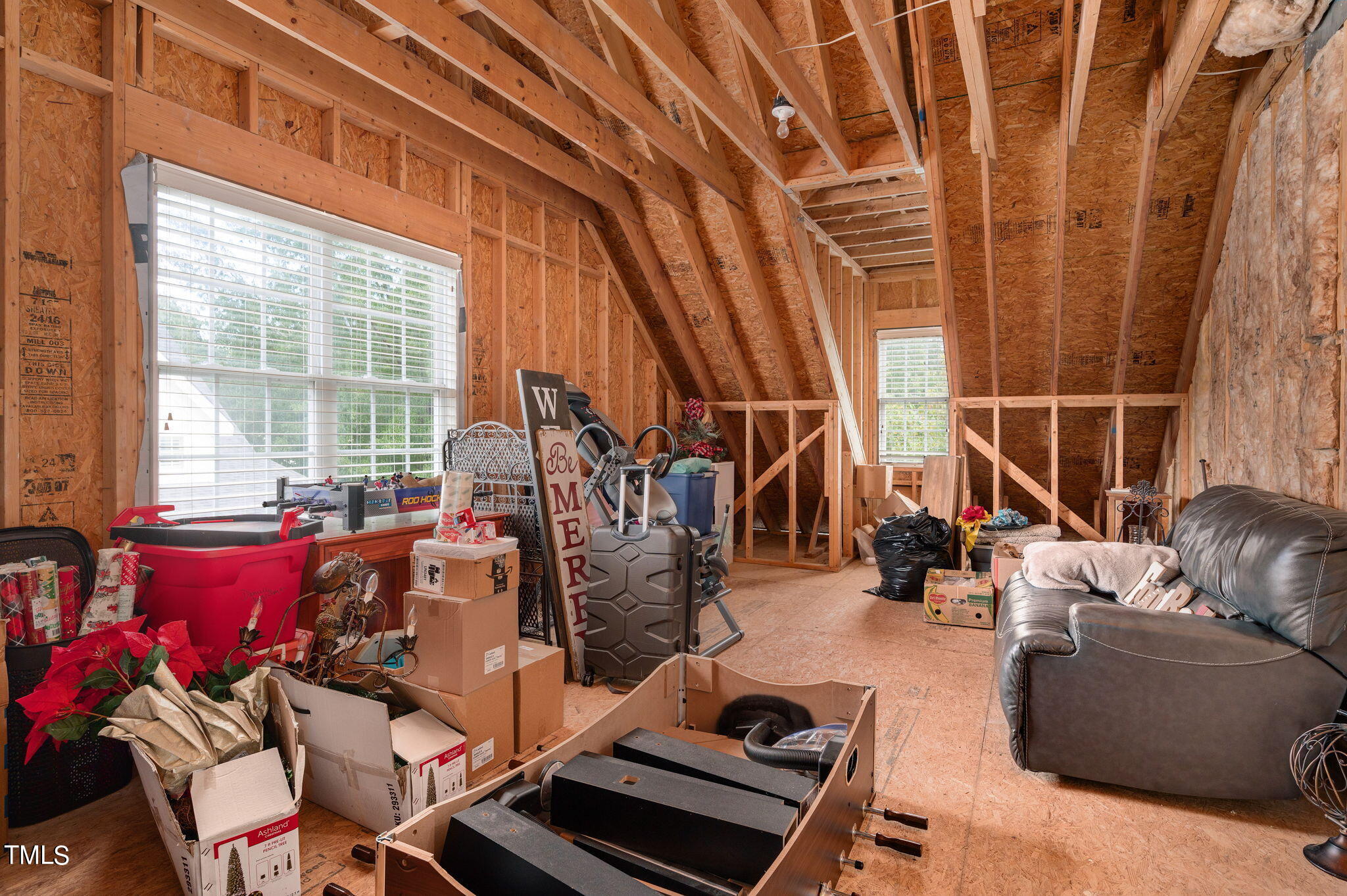 11519 Azari Court Raleigh, NC 27614 - Photo 46 of 55 a room with furniture and musical instruments