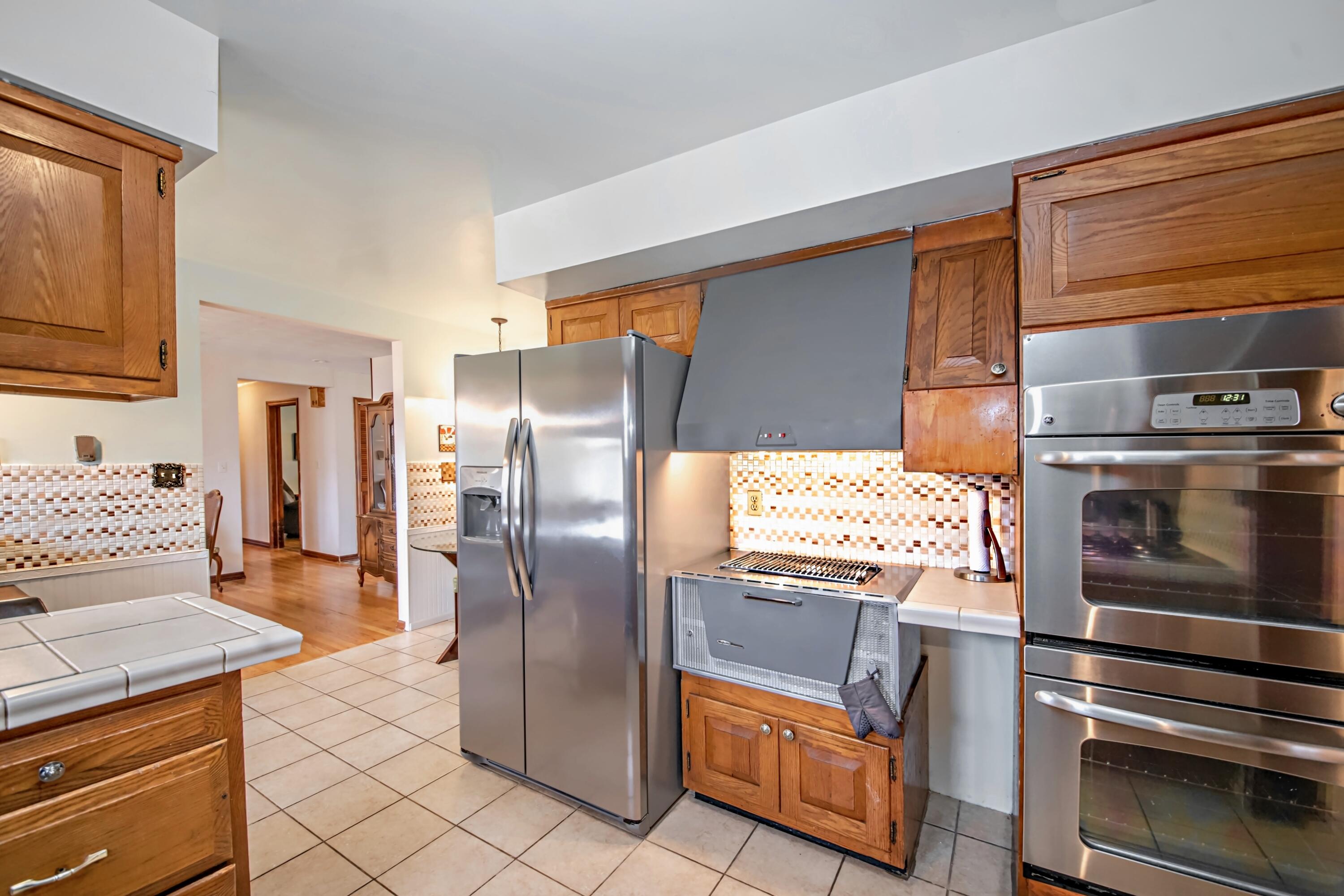 341 Brenda Road Benton Harbor, MI 49022 - Photo 17 of 37 Kitchen