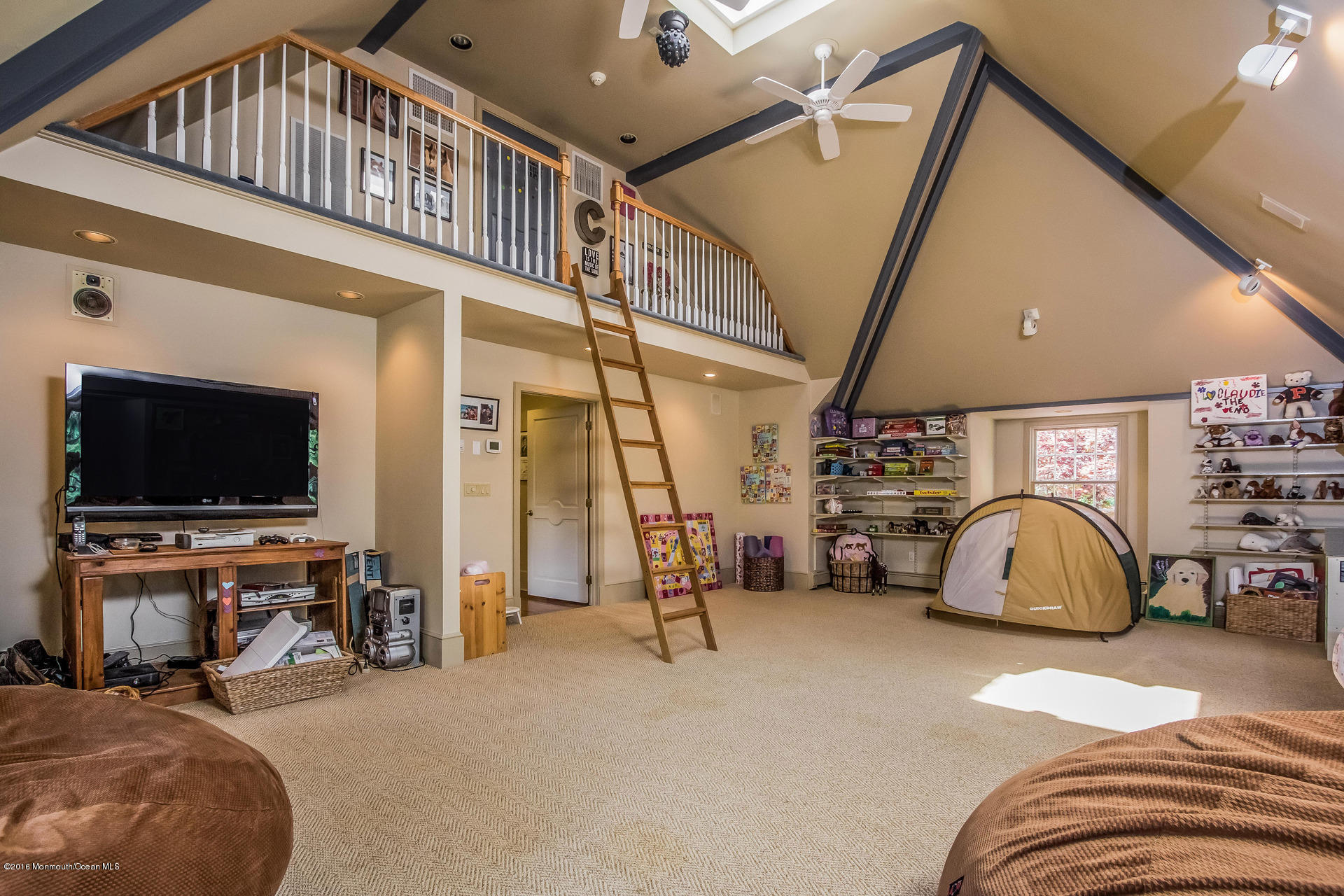133 Ridge Road Rumson, NJ 07760 - Photo 9 of 20 046-Play_Room-1736950-medium