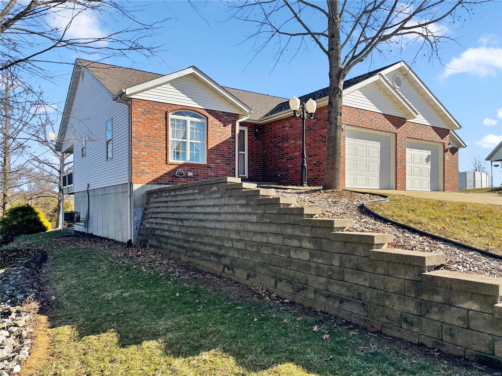 314 Westview Court Waterloo, IL 62298 - Photo 3 of 30 Gallery Image 3